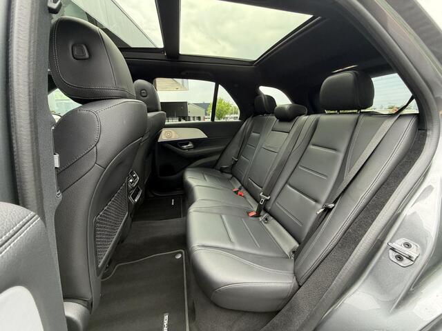 Mercedes-Benz GLE-KLASSE 400 e 4MATIC AMG Line Premium PHEV 381PK | Panoramadak | Burmester | HUD | Luchtvering | Elektrische trekhaak