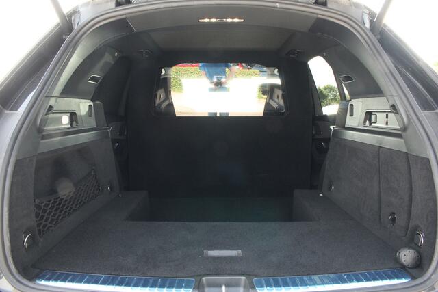 Mercedes-Benz GLE-KLASSE 400 D 4MATIC | VAN | Pano | Trekhaak | 360° Camera | Lease 1.255,- p/m