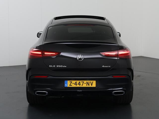 Mercedes-Benz GLE-KLASSE Coupé 350 de 4MATIC AMG Line Premium Plus | Luchtvering | Night | Panoramadak | Trekhaak | Burmester | Headup | Treeplanken | Zwart leer |
