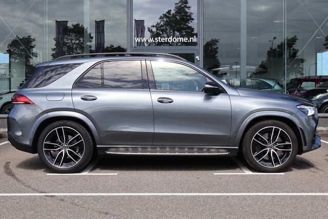 Mercedes-Benz GLE-KLASSE 580 4MATIC Premium Plus V8 I Luchtvering AIRMATIC I Panoramadak I 360 camera I Stoelverwarming- ventilatie I Memory pakket I Lederen bekleding I I Carbon sierdelen I 22' velgen I Keyless Go l DISTRONIC l
