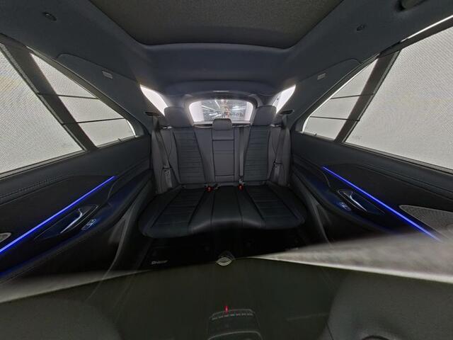 Mercedes-Benz GLE-KLASSE 400 e 4MATIC AMG Plug- In Hybride | Panoramadak | Airmatic | Trekhaak | Head-up-Display | Burmester® | 360° Camera | Stuur en Stoelverwarming | Inclusief 24 maanden Mercedes-Benz Certified garantie voor Europa.