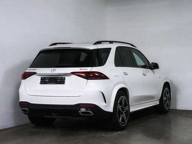 Mercedes-Benz GLE-KLASSE 400 e 4MATIC AMG Plug-In Hybride AMG Line | Night Pakket | 21 Inch AMG Velgen | Trekhaak | Panorama Schuif-Kanteldak | Stuur en Stoelverwarming. Inclusief 24 maanden Mercedes-Benz Certified garantie voor Europa.