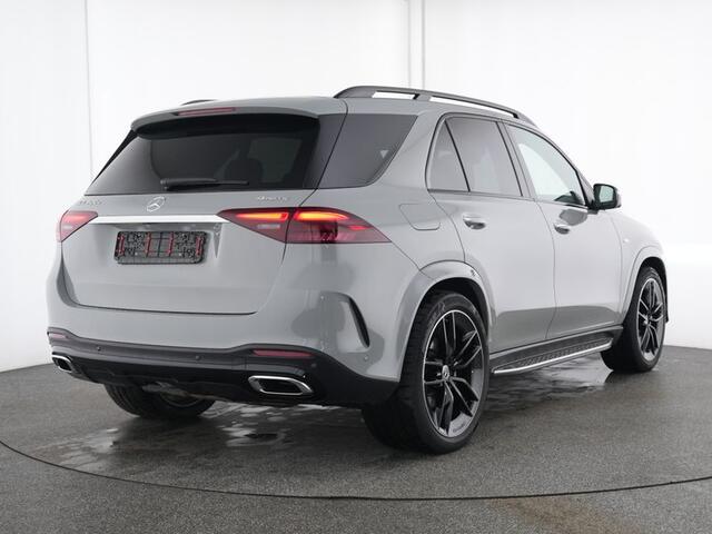 Mercedes-Benz GLE-KLASSE 400 e 4MATIC AMG Plug-In Hybride Trekhaak | AMG Line | Night Pakket | Airmatic | Panorama Schuif-Kanteldak | Memory Voorstoelen. Inclusief 24 maanden MB Certified garantie voor Europa.