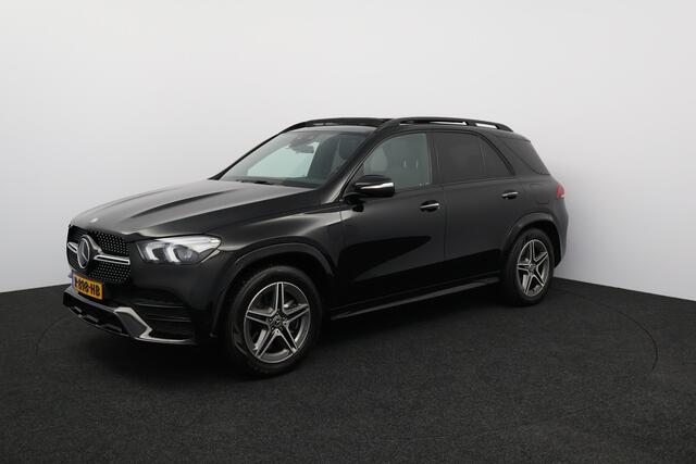 Mercedes-Benz GLE-KLASSE 350 e 4MATIC Premium Plus AMG/ Night Pakket/ Elek. Trekhaak/ 20'' LMV/ Keyless/ Wide-Screen/ Panorama-Dak/ Adaptive Cruise/ Zwarte-Hemel/ 360° Camera/ Luchtvering/ Stoelverw./ Burmester.