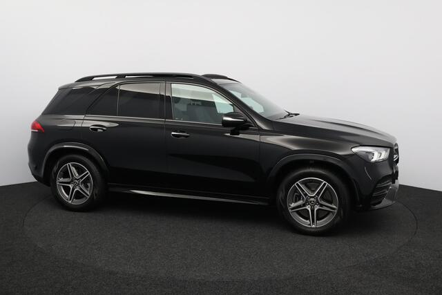 Mercedes-Benz GLE-KLASSE 350 e 4MATIC Premium Plus AMG/ Night Pakket/ Elek. Trekhaak/ 20'' LMV/ Keyless/ Wide-Screen/ Panorama-Dak/ Adaptive Cruise/ Zwarte-Hemel/ 360° Camera/ Luchtvering/ Stoelverw./ Burmester.