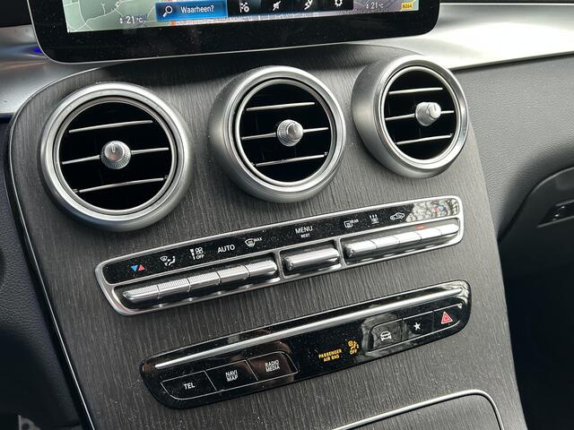 Mercedes-Benz Glc Coupé 300e AMG // Headup // Luchtvering // Memory // Burmester // 360 Camera // Distronic // Rijassistentie pakket // Keyless // Sfeerverlichting