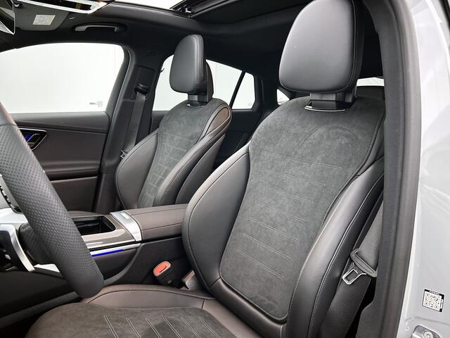 Mercedes-Benz Glc Coupé 300e 4MATIC Sport Edition | Premium Plus | Nightpakket | Winterpakket | Trekhaak | AMG spoiler | 20 inch AMG velgen | Panoramaschuifdak | Burmester® 3D sound systeem | Augmented Reality navigatie | Head-up display |