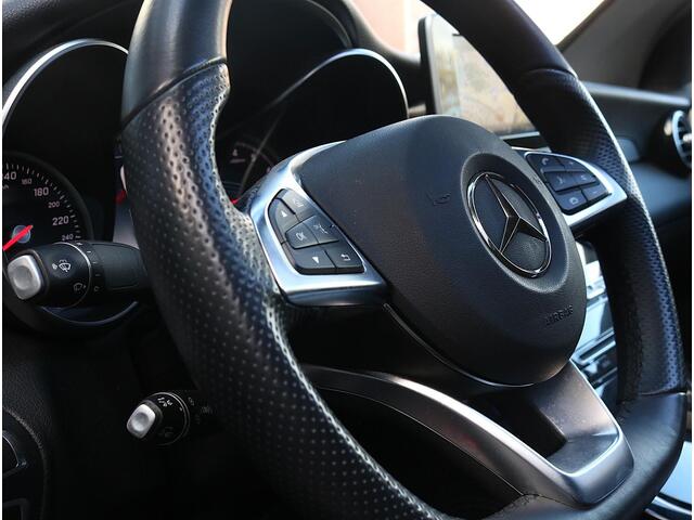 Mercedes-Benz Glc Coupé 250 4MATIC AMG Line | Distronic+ | Schuifdak Mercedes-Benz GLC Coupé 250 4MATIC AMG Line | Distronic | Panorama | Camera |