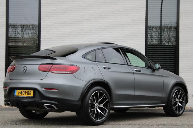 Mercedes-Benz Glc Coupé 300 4MATIC / Premium Plus / AMG / Panorama / NL-Auto / Vol Opties / NIEUWSTAAT