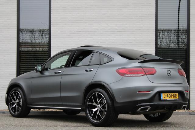 Mercedes-Benz Glc Coupé 300 4MATIC / Premium Plus / AMG / Panorama / NL-Auto / Vol Opties / NIEUWSTAAT