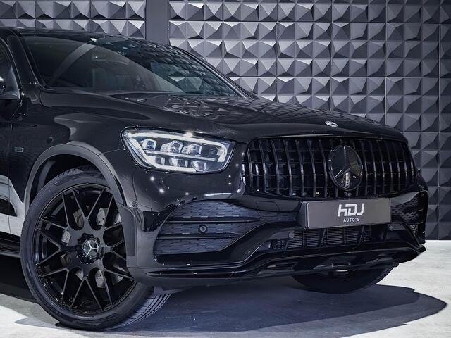 Mercedes-Benz Glc Coupé 300e 4M AMG | Schuifd. | Luchtv. | All Black | 21" | Topv. | High Perf. Li. | Side |