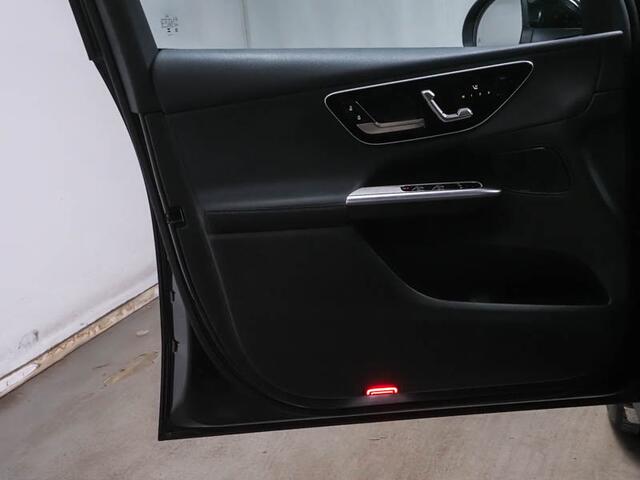 Mercedes-Benz Glc Coupé 300 e 4MATIC Plug-In Hybride Panorama Schuif-Kanteldak | Trekhaak | Memory Pakket | Stoel en Stuurverwarming. Inclusief 24 maanden MB Certified garantie voor Europa.