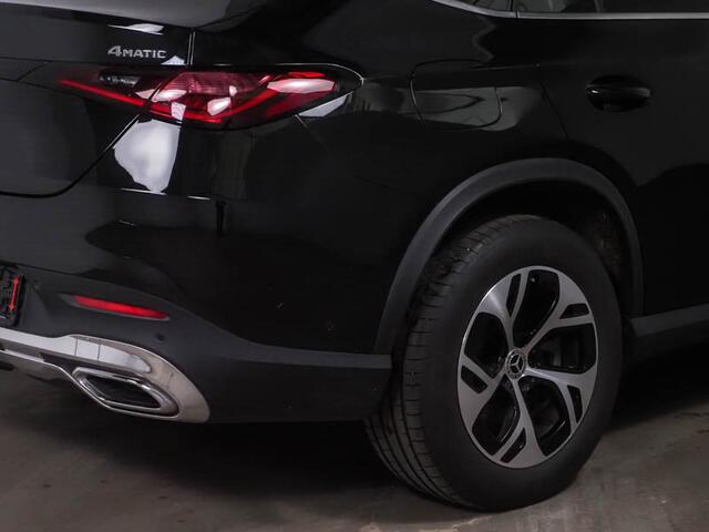 Mercedes-Benz Glc Coupé 300 e 4MATIC Plug-In Hybride Panorama Schuif-Kanteldak | Trekhaak | Memory Pakket | Stoel en Stuurverwarming. Inclusief 24 maanden MB Certified garantie voor Europa.