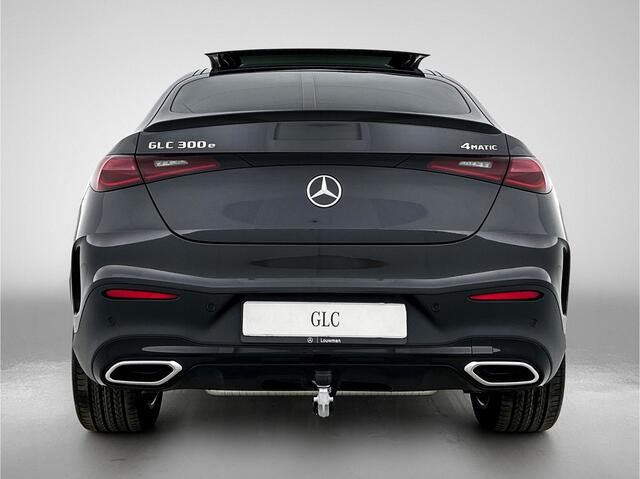 Mercedes-Benz Glc Coupé 300 e 4MATIC Sport Edition | Premium | Winterpakket | Nightpakket | Trekhaak | DISTRONIC | AMG spoiler | Panoramaschuifdak | Smartphone-integratie | Sfeerverlichting |