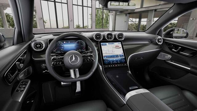 Mercedes-Benz Glc Coupé 300e 4MATIC Sport Edition | AMG | Panoramaschuifdak | Premium Plus pakket | Rij assistentiepakket | Treeplanken | Trekhaak | Burmester | AMG-Line |