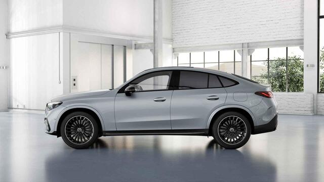 Mercedes-Benz Glc Coupé 300e 4MATIC Sport Edition | AMG | Panoramaschuifdak | Premium Plus pakket | Rij assistentiepakket | Treeplanken | Trekhaak | Burmester | AMG-Line |
