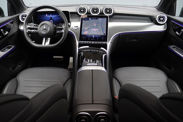 Mercedes-Benz Glc Coupé 300e 4MATIC AMG Line | Distronic | Panoramadak | Trekhaak | Digital Light | Verwarmd Stuurwiel | Dodehoekassistent | Leder | Surround Camera | Nightpakket |