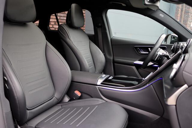 Mercedes-Benz Glc Coupé 300e 4MATIC AMG Line | Distronic | Panoramadak | Trekhaak | Digital Light | Verwarmd Stuurwiel | Dodehoekassistent | Leder | Surround Camera | Nightpakket |
