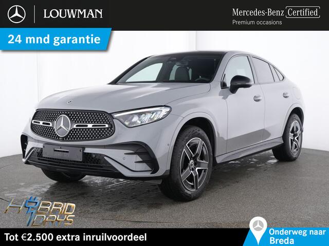 Mercedes-Benz Glc Coupé 300 e 4MATIC AMG Plug-In Hybride AMG Line | Night Pakket | Trekhaak | Panorama Schuif-Kanteldak | Stur en Stoelverwarming. Inclusief 24 maanden Mercedes-Benz Certified garantie voor Europa.