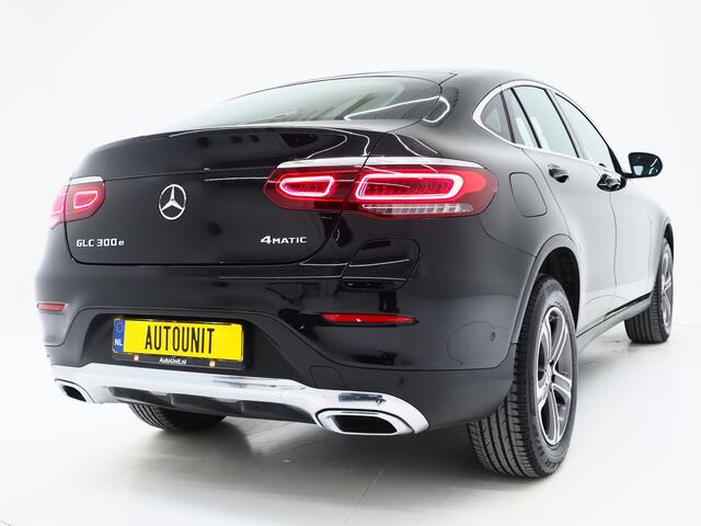 Mercedes-Benz Glc Coupé 300e 4MATIC | Leder | Camera | Virtual | Stoelverwarming | Donkere Hemel | Dodehoek | Carplay