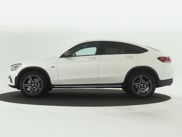 Mercedes-Benz Glc Coupé 300e 4MATIC Business Solution AMG Inclusief 24 maanden MB Certified garantie voor Europa.