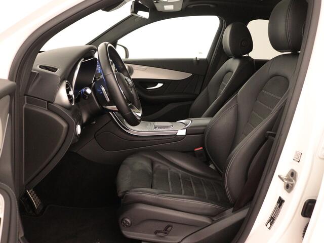 Mercedes-Benz Glc Coupé 300e 4MATIC Business Solution AMG Inclusief 24 maanden MB Certified garantie voor Europa.