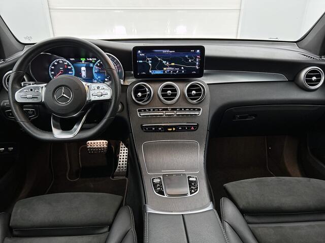Mercedes-Benz Glc Coupé 300 e 4MATIC Business Solution AMG AMG Styling | Schuifdak | Treeplanken | Trekhaak | Inclusief 24 maanden Mercedes-Benz Certified garantie voor Europa.