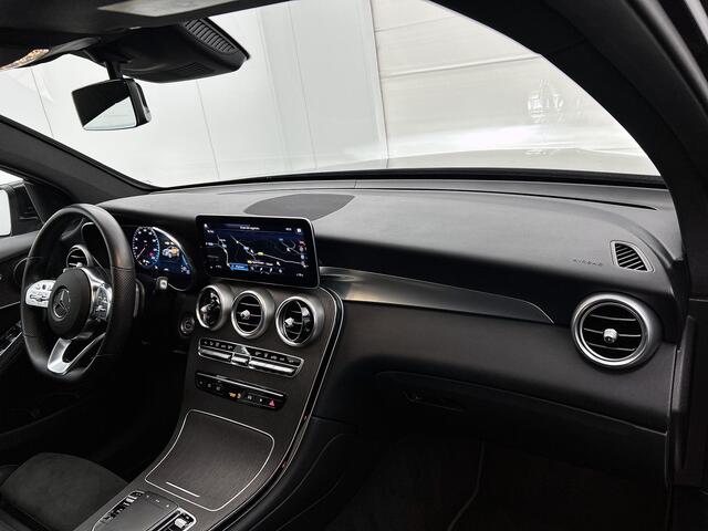Mercedes-Benz Glc Coupé 300 e 4MATIC Business Solution AMG AMG Styling | Schuifdak | Treeplanken | Trekhaak | Inclusief 24 maanden Mercedes-Benz Certified garantie voor Europa.