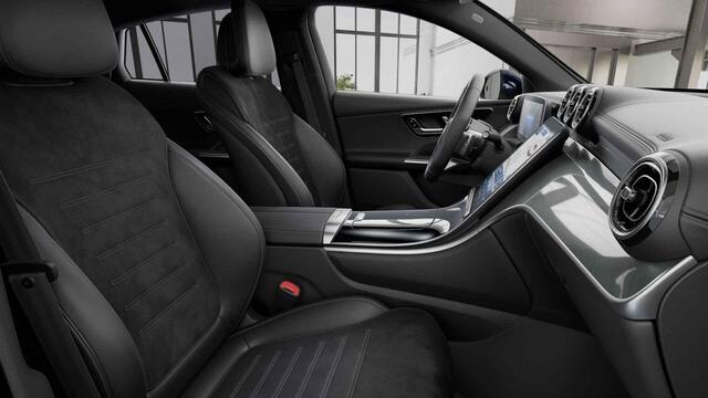 Mercedes-Benz Glc Coupé 300e 4MATIC AMG Line | Trekhaak | Memory | Sfeerverlichting | Stoelverwarming | Achteruitrijcamera |