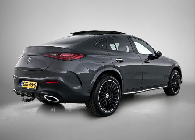 Mercedes-Benz Glc Coupé 300 e 4MATIC AMG Plug-In Hybride multispaaks lichtymetalen velgen | Navigatie | Treeplanken | Parking support met camera | Inclusief 24 maanden MB Certified garantie voor Europa.