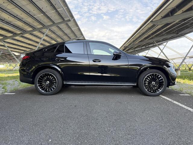 Mercedes-Benz Glc Coupé 300e 4MATIC Business Solution AMG | Night | Panoramadak | Trekhaak | Nappaleer | Stoelventilatie | Sfeerverlichting | 360 camera | Digital light |