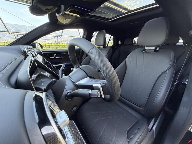 Mercedes-Benz Glc Coupé 300e 4MATIC Business Solution AMG | Night | Panoramadak | Trekhaak | Nappaleer | Stoelventilatie | Sfeerverlichting | 360 camera | Digital light |