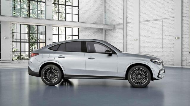 Mercedes-Benz Glc Coupé 300e 4MATIC Business Solution AMG | Night | Panoramaschuifdak | Premium Pakket | Digital light | Treeplanken | Trekhaak |