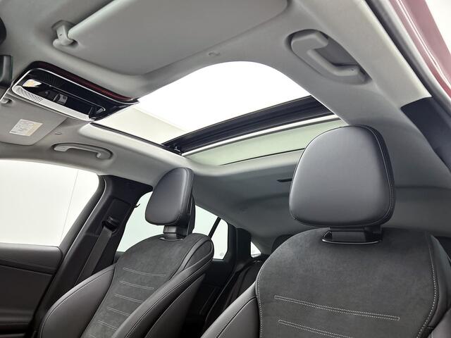 Mercedes-Benz Glc Coupé 300 e 4MATIC AMG Nightpakket | Panoramadak | Trekhaak | Rijassistentiepack / Distronic | 360° Camera | Stuur en Stoelverwarming | Inclusief 24 maanden Mercedes-Benz Certified garantie voor Europa.