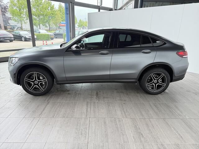 Mercedes-Benz Glc Coupé 300e 4MATIC Business Solution AMG | Night | Trekhaak | Widescreen | 19" lichtmetalen velgen | Stoelverwarming |