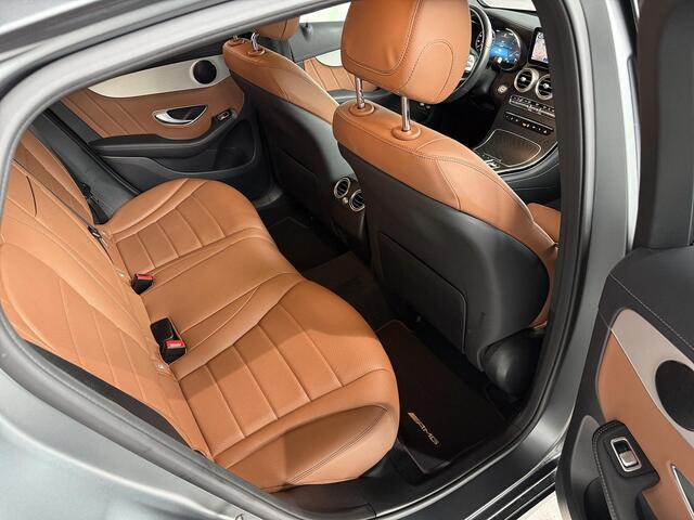 Mercedes-Benz Glc Coupé 300e 4MATIC Business Solution AMG | Night | Trekhaak | Widescreen | 19" lichtmetalen velgen | Stoelverwarming |