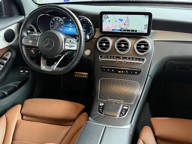 Mercedes-Benz Glc Coupé 300e 4MATIC Business Solution AMG | Night | Trekhaak | Widescreen | 19" lichtmetalen velgen | Stoelverwarming |