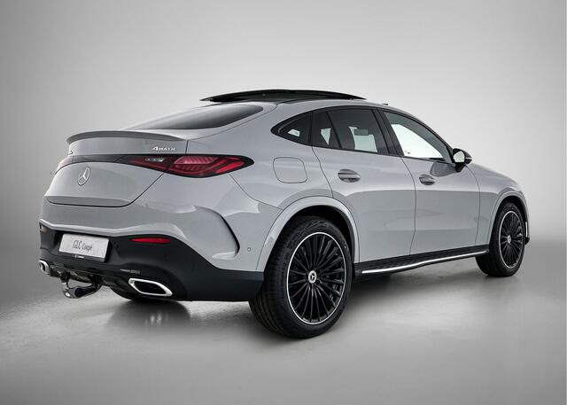 Mercedes-Benz Glc Coupé 400e 4MATIC Business Solution AMG | Premium Plus | Winterpakket | Techniekpakket | Nightpakket | Rijassistentiepakket Plus | Trekhaak | AMG spoiler | Panoramaschuifdak | Treeplanken in aluminiumlook | Middenconsole metaalstructuur | 20" multispaaks lichtmetalen AMG velgen |