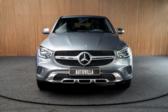 Mercedes-Benz Glc Coupé 300e 4M AMG Schuifdak Leer Navi 360 Distronic+ Stoelventilatie Memory seats Stoelverwarming Elektr. bedienbaar trekhaak PTS Elektr. achterklep BTW auto