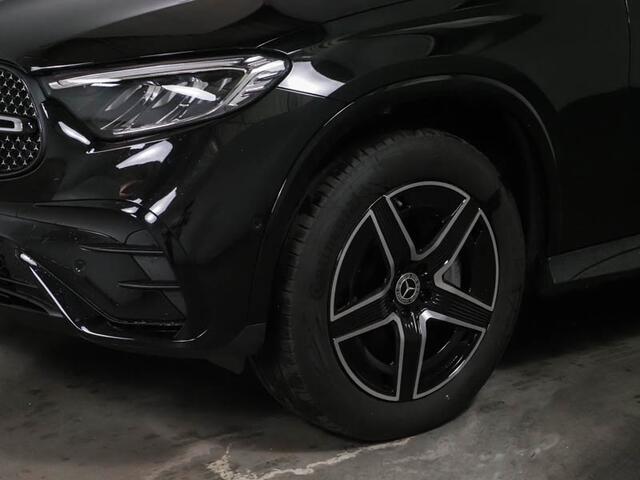 Mercedes-Benz Glc Coupé 300 e 4MATIC AMG Plug-In Hybride AMG Line | Night Pakket | Panorama Schuif-Kanteldak | Trekhaak | Parkeerpakket met 360°-camera \ Inclusief 24 maanden Mercedes-Benz Certified garantie voor Europa.