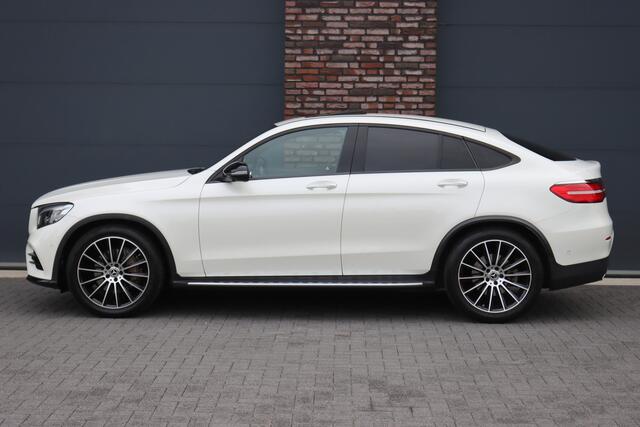 Mercedes-Benz Glc Coupé 300 4MATIC AMG Line | Luchtvering | Burmester | Distronic+ | Standkachel | HUD | Schuifdak | Trekhaak | Led Intelligent Light | Surround Camera | Keyless Go |