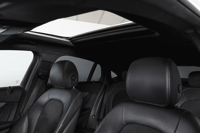 Mercedes-Benz Glc Coupé 250 4MATIC 211 PK Premium AMG Line | S/K-Panodak | Cruise | Stoelverw. | PDC | Camera | App. Connect | ECC | LM 21" |