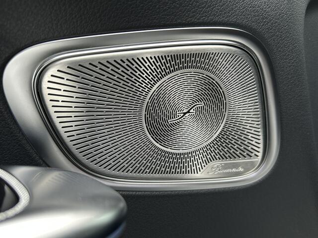 Mercedes-Benz Glc Coupé 300e AMG // Burmester // Distronic // Panoramadak // 360 Camera // Memory // Treeplanken // 20" Multi Spaak Velgen // Achterspoiler