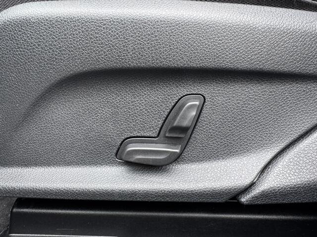 Mercedes-Benz Glc Coupé 300e 4MATIC AMG Line | Camera | Navigatie | Stoelverwarming | Elektrische Achterklep | SOH 89% |