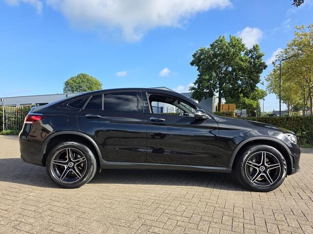 Mercedes-Benz Glc Coupé 300e 4MATIC Business Solution AMG, Full Options!