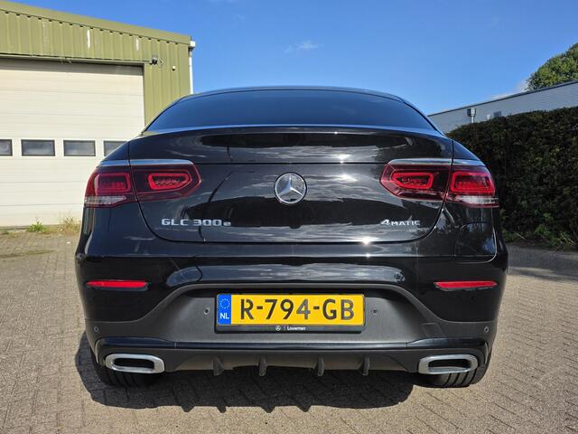 Mercedes-Benz Glc Coupé 300e 4MATIC Business Solution AMG, Full Options!