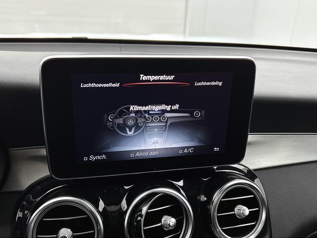 Mercedes-Benz Glc Coupé 300 4-MATIC AMG | Night pakket | Schuifdak | Treeplanken | Burmester Sound | 360gr Camera | Lederen bekleding | ALL SEASONS banden Inclusief 12 Maanden Garantie.