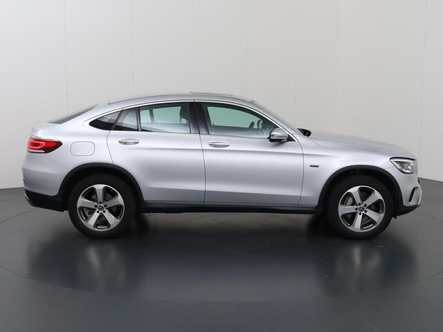 Mercedes-Benz Glc Coupé 300e 4MATIC Premium Plus | Panoramadak | Distronic | Multibeam | 360 graden camera | Sfeerverlichting |