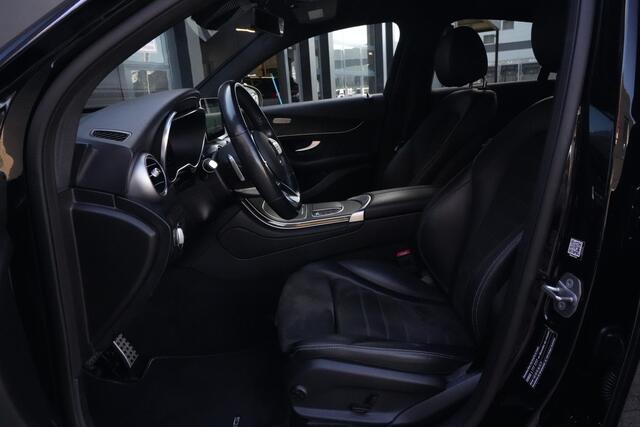 Mercedes-Benz Glc Coupé 300e 4MATIC AMG | PHEV | 320PK | Virtual Cockpit | Camera | 19'' | Een bijzonder fraaie combinatie van sportiviteit, luxe en efficiëntie. Deze Mercedes-Benz GLC Coupé 300e 4MATIC is uitgevoerd in de populaire AMG Line en combineert het elegante Coupé-design