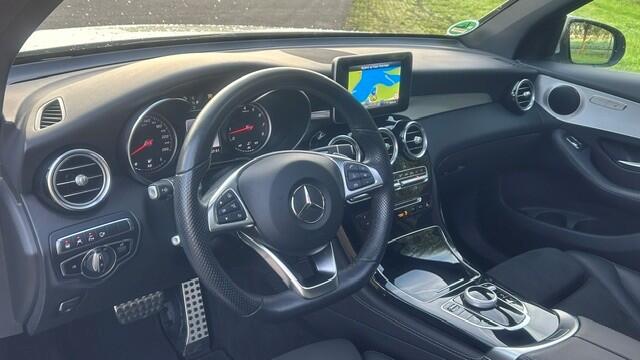 Mercedes-Benz Glc Coupé 250 4MATIC AMG-LINE NAVIGATIE, DAB RADIO, STOELVERWARMING, DODEHOEK ASSIST, ADAPTIVE CRUISE CONTROL, ELEC. SCHUIF/KANTELDAK, AFNEEMBARE TREKHAAK, 360 GRADEN CAMERA, PARKEERHULP V/A, LED LICHT, 19"AMG-BREEDSET VELGEN, ENZ. ENZ. FULL OPTIONS!! – foto 5